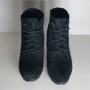 White Mountain black suede booties